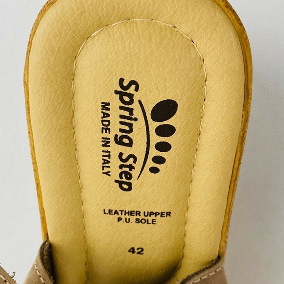 Womens 42 US 10.5-11 Spring Step Wedge Heel Sandals Tan Leather Floral Cutout - Picture 8 of 8